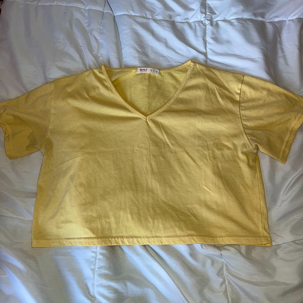 ROMWE Yellow Cropped Tee